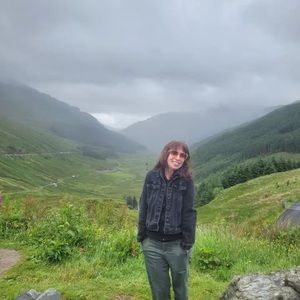 Meet your Posher, Kim